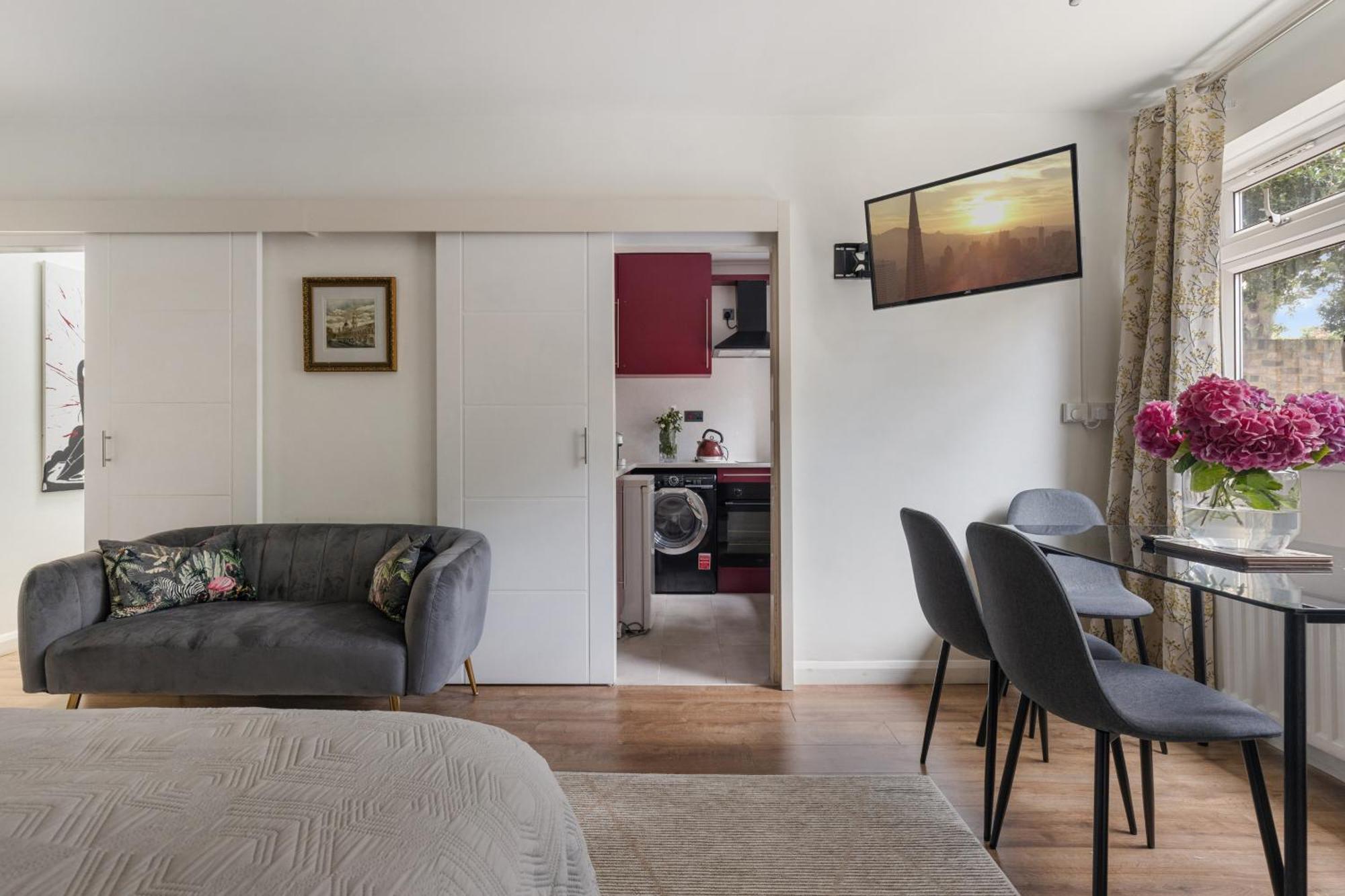 King Studio Apartment With Garden And Parking Ealing Esterno foto